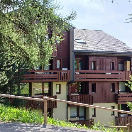 Apartment Confortable Pour 4 A Vallandry, Centre Station Et Pres Des Pistes - Fr-1-411-907 *